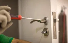 Locksmith Master Shop Jeffersonville, IN 812-271-0206 Locksmith Master Shop Jeffersonville, IN 812-271-0206 - 5-Locks-Repair